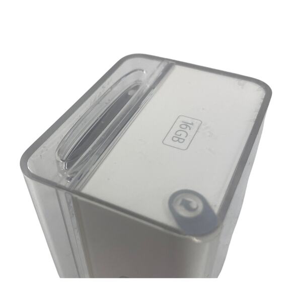 Apple iPod Nano 4th Generation 16GB Black A1285 MB918LL/A New Factory Sealed - Picture 4 of 5